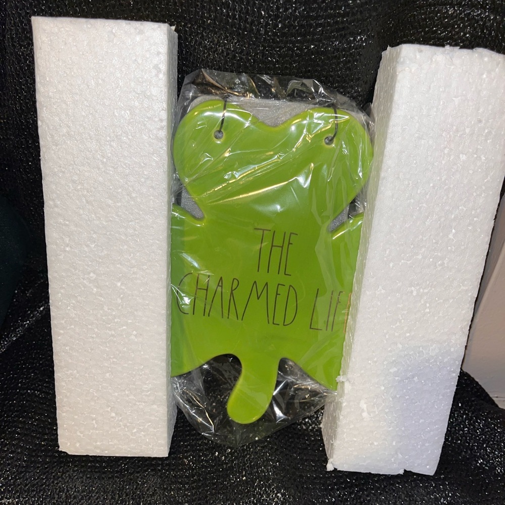 Rae Dunn Shamrock wall decor - Picture 2 of 4